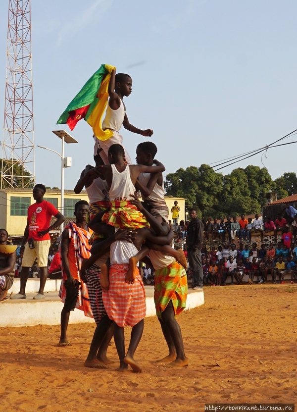 Танец народности фула Остров Бубак, Гвинея-Бисау