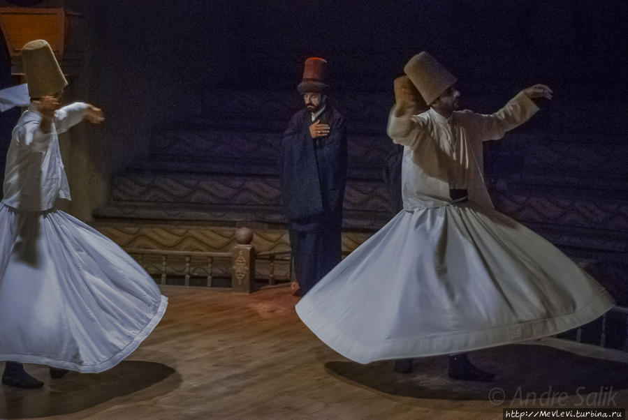 Обряд кружения дервишей Турция