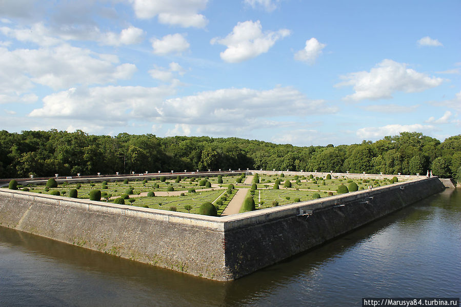 Сад замка Шенонсо Париж, Франция