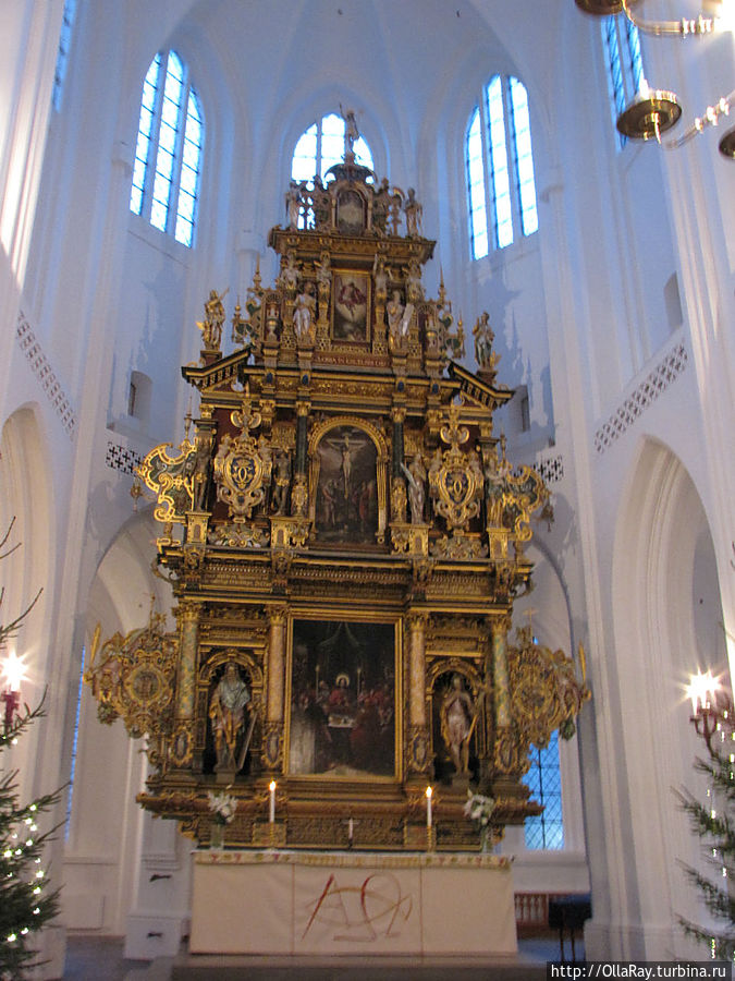 Алтарь в церкви св. Петра. Мальмё Мальмё, Швеция