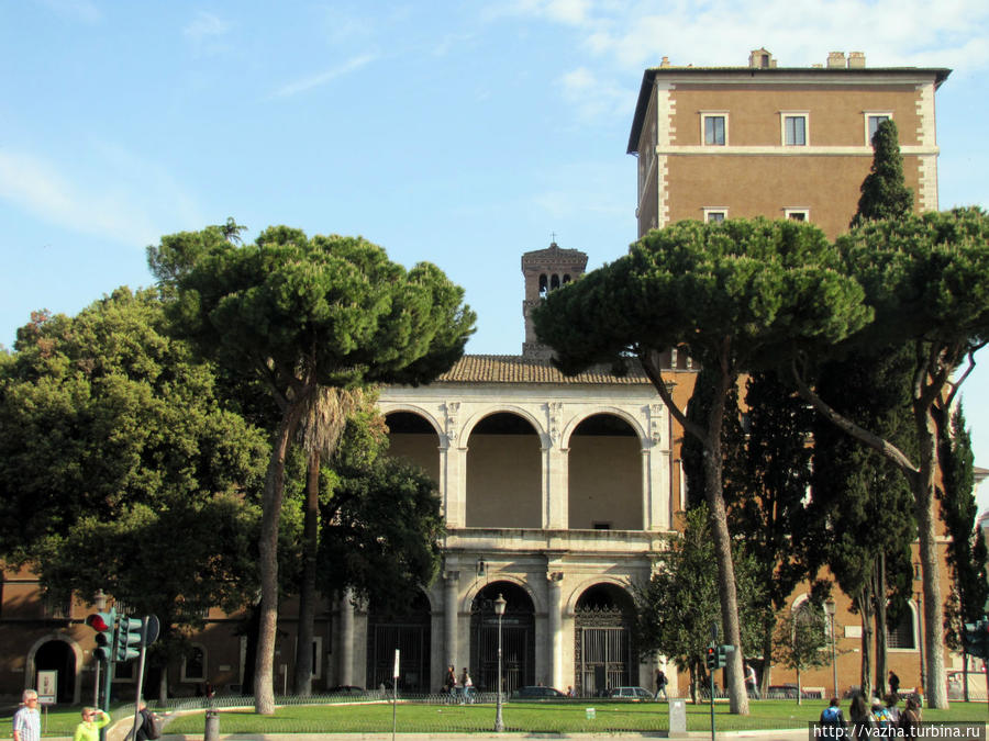 Площадь Венеции. Рим, Италия