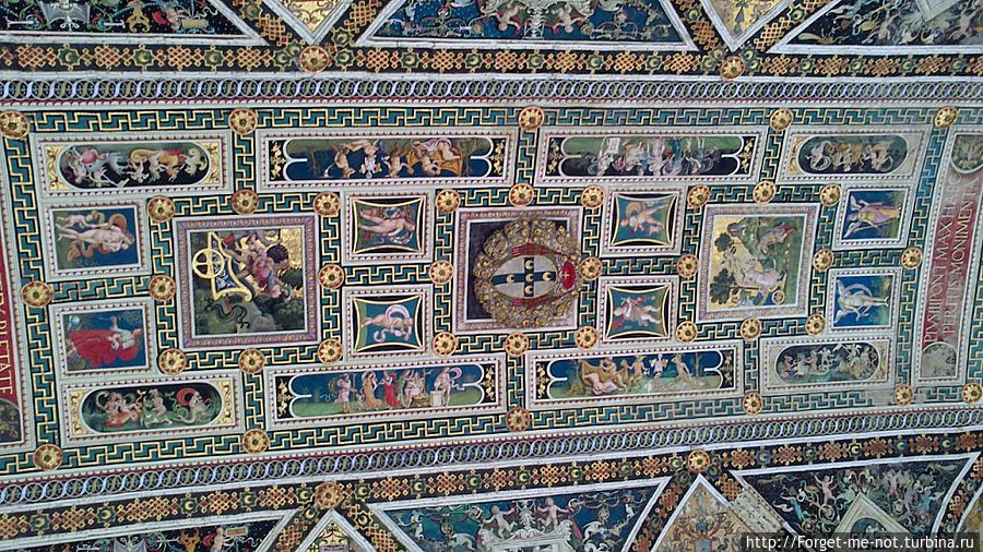 Потолок в библиотеке Собора Сиена, Италия