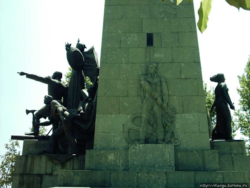 Памятник Героям Икике Сантьяго, Чили