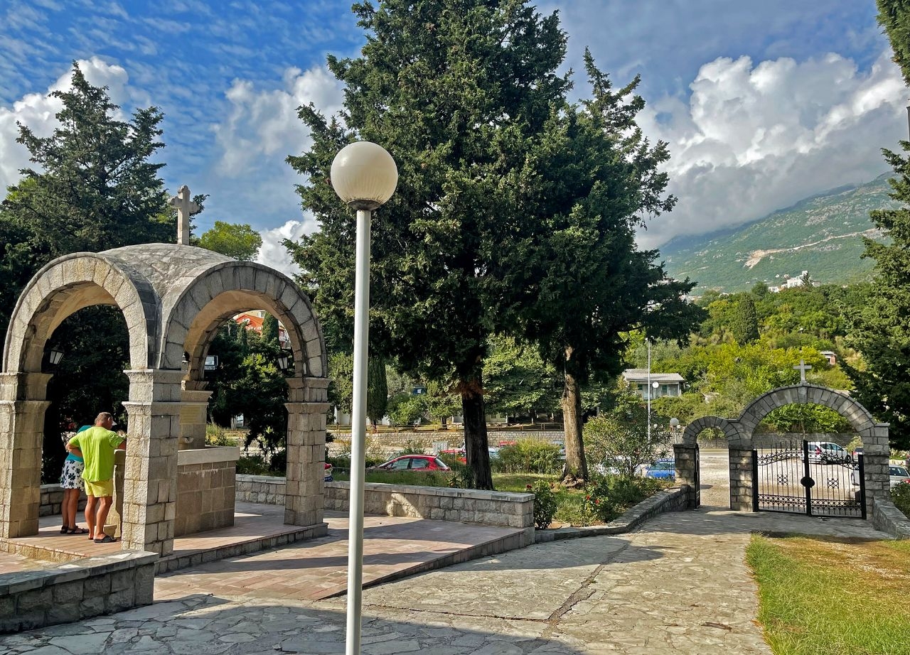 Црква Свети Тома Бечичи, Черногория