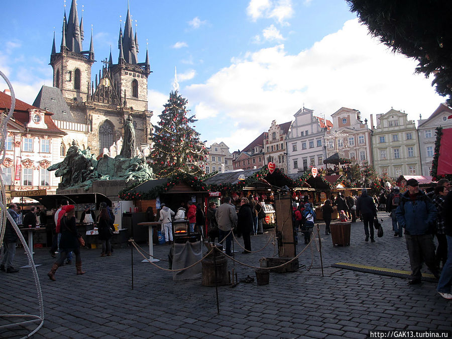 Староместская площадь готовится к Рождеству Прага, Чехия