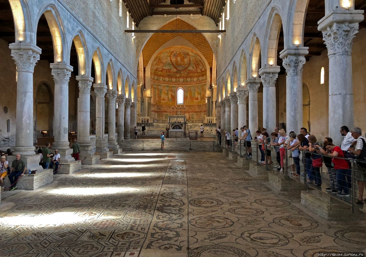 Базилика ди Санта-Мария-Ассунта Аквилея, Италия