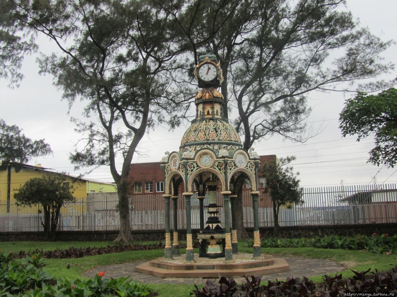 Мемориал с часами Васко да Гама / Monumentul Vasco Da Gama Clock