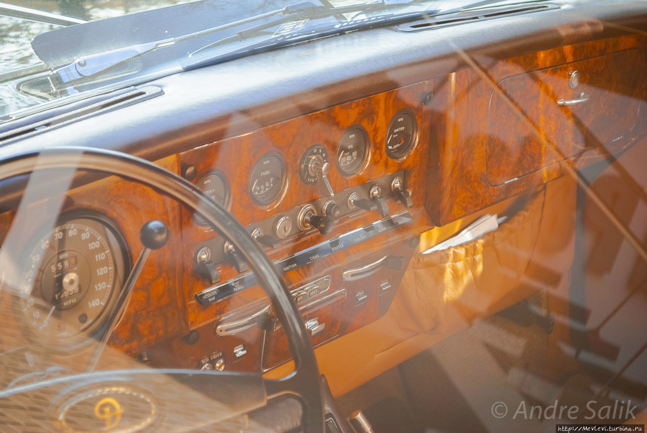 Автомобили, представленные на выставке «WEDDING DAY» Рига, Латвия