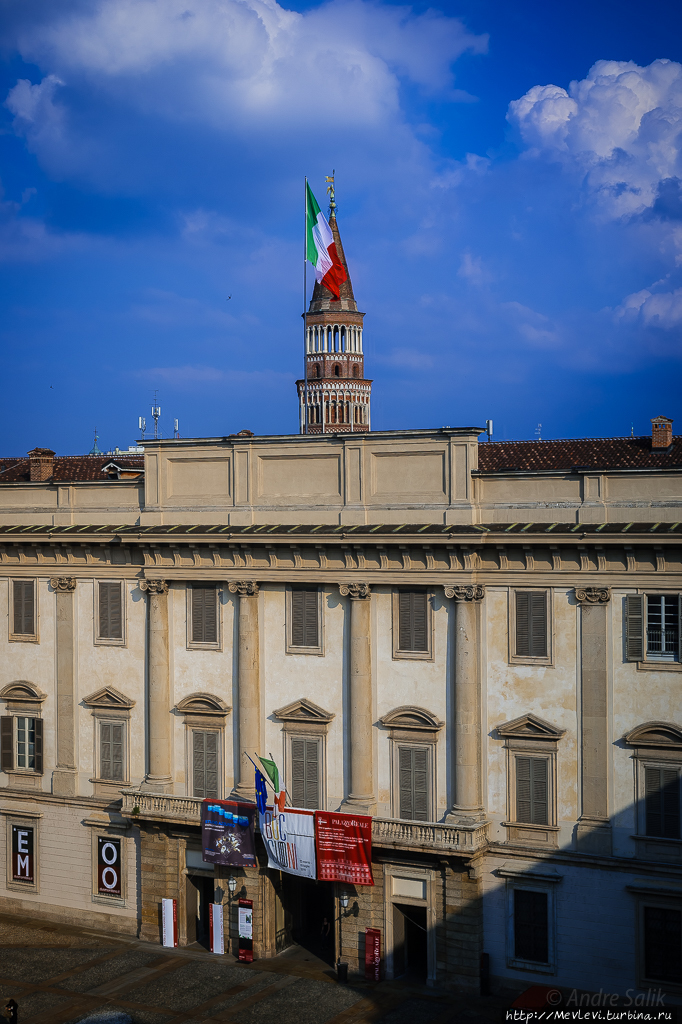 Поход в Музей современного искусства Милан, Италия