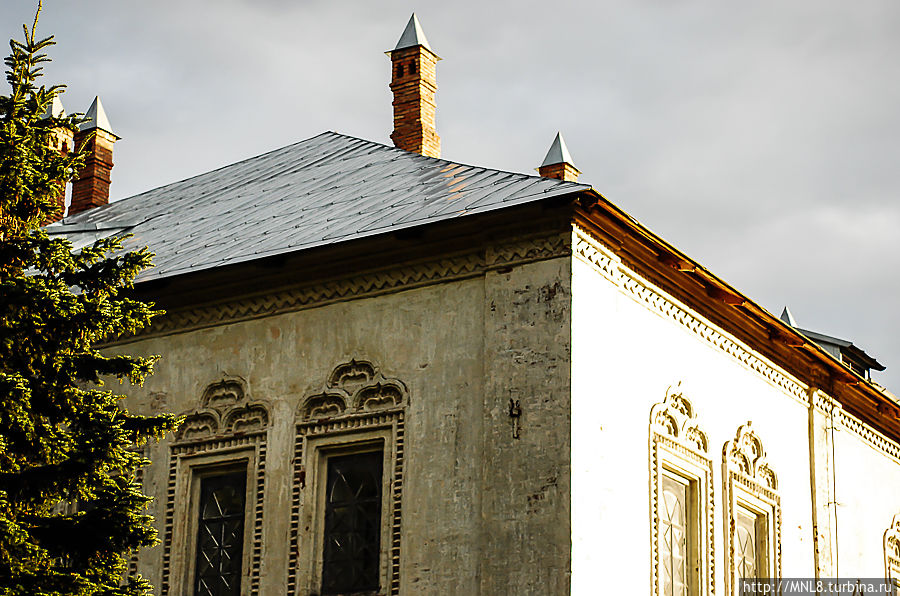 Митрополичьи палаты