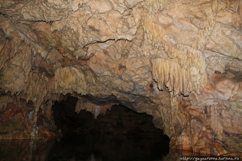 Пещеры Диру Дирос, Греция