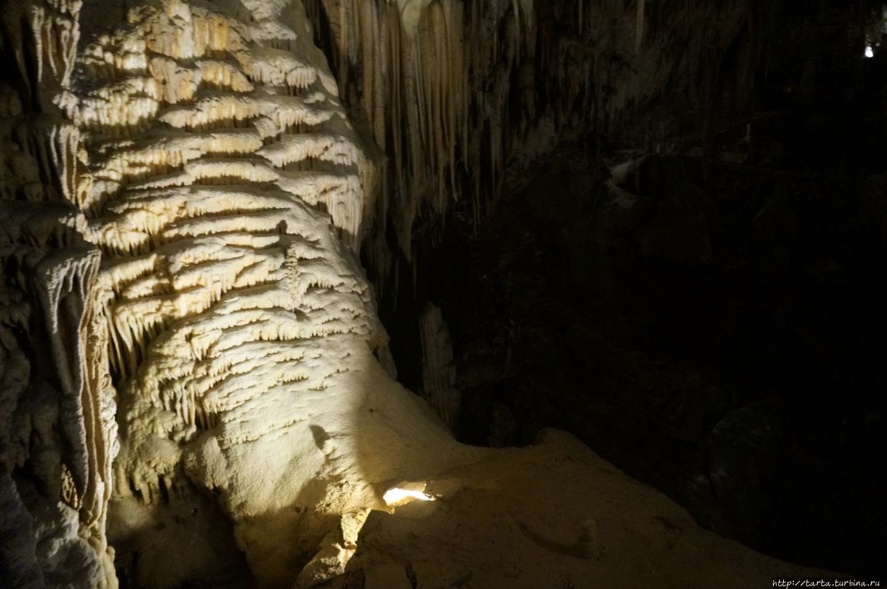 Пещера Постойнска Яма Постойна, Словения