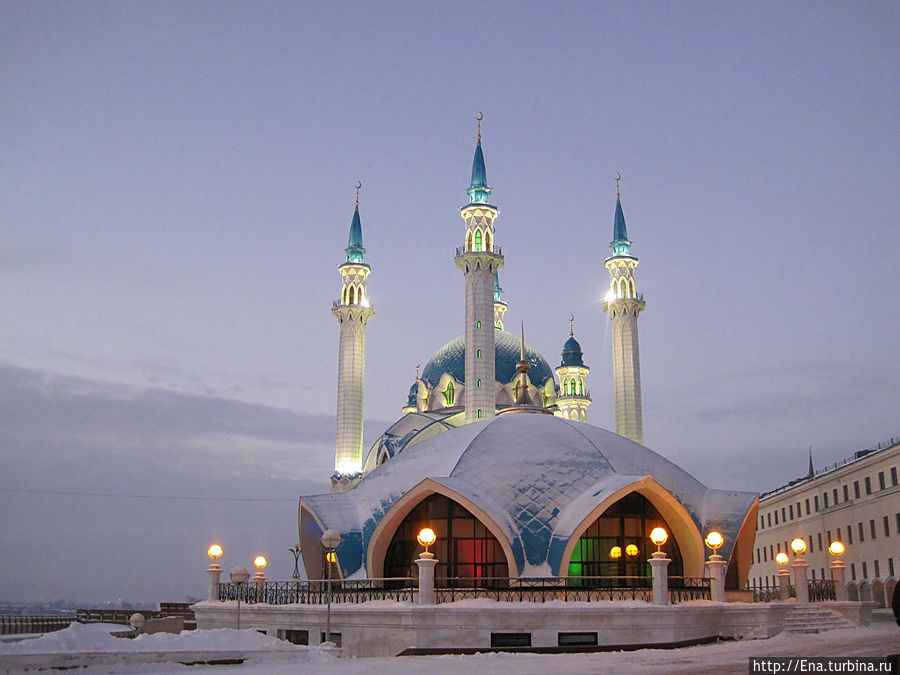 Мечеть Кул Шариф. Чем-то напоминает... космический корабль )) Казань, Россия
