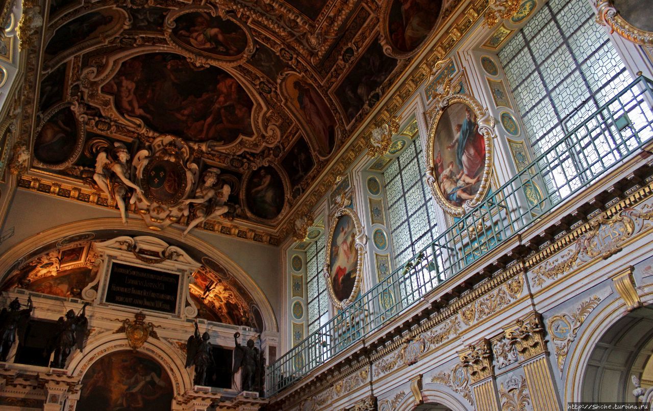 Часовня Троицы во дворце Фонтенбло Фонтенбло, Франция