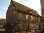Старая латинская школа Am Kirchhof 5, построена в 1565 г. в позднеготическом стиле.
