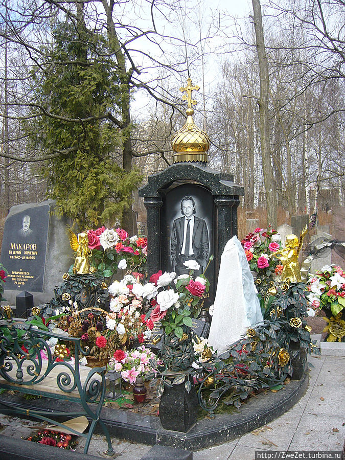 Аллеями скорби. Серафимовское кладбище Санкт-Петербург, Россия