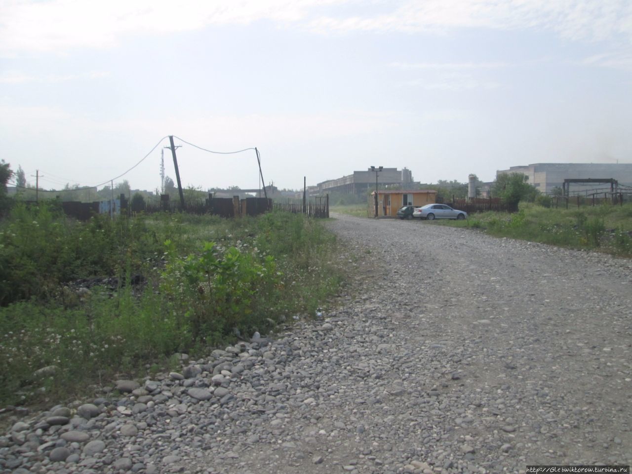 Прогулка вдоль территории Кутаисского Автомобильного Завода Кутаиси, Грузия
