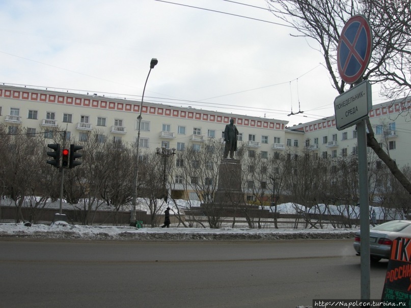 Памятник Ленину Мурманск, Россия