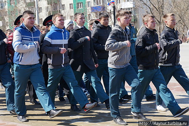 Учащиеся Суворовского училища. Южно-Сахалинск, Россия