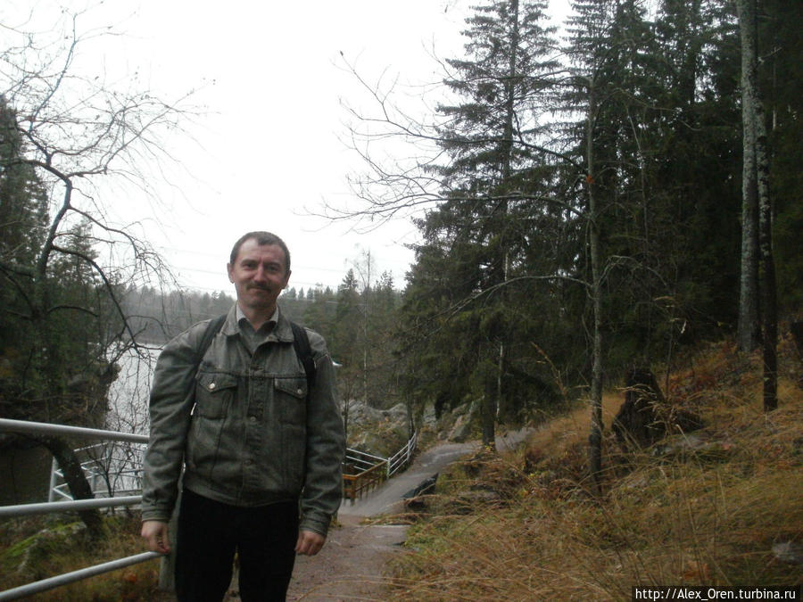 Вокруг водопада самый старый парк в Финляндии, основанный в середине XIX века. Иматра, Финляндия