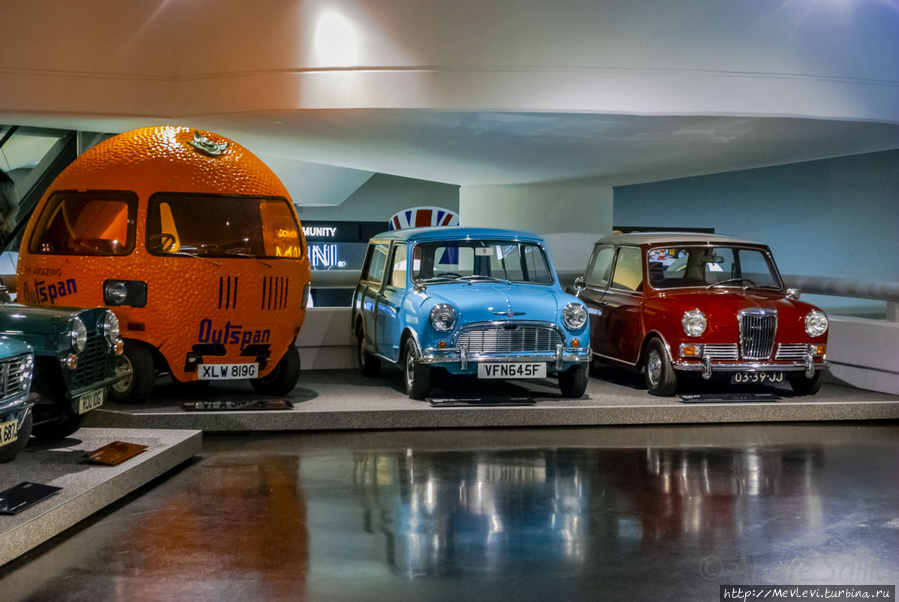 Экспозиция «The MINI Story» в музее BMW Мюнхен, Германия