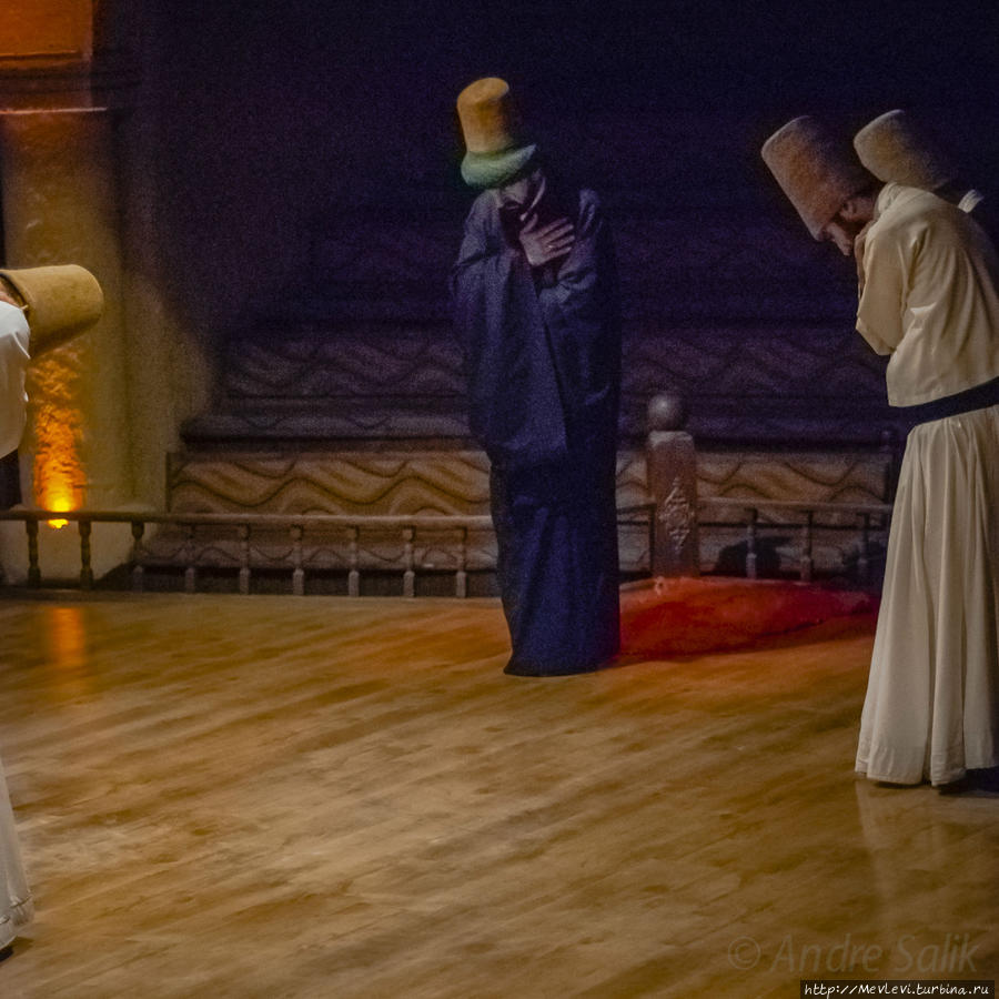 Обряд кружения дервишей Турция