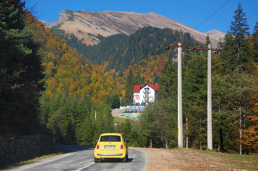 Впереди снова горы Куртя-де-Арджеш, Румыния