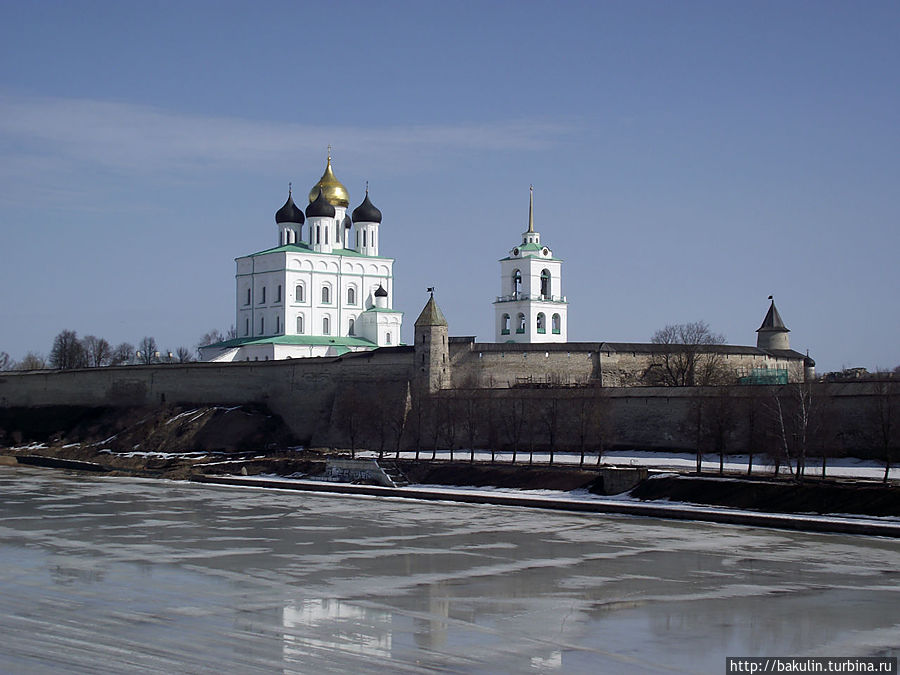 Псков, апрель 2013 — на грани зимы и весны Псков, Россия