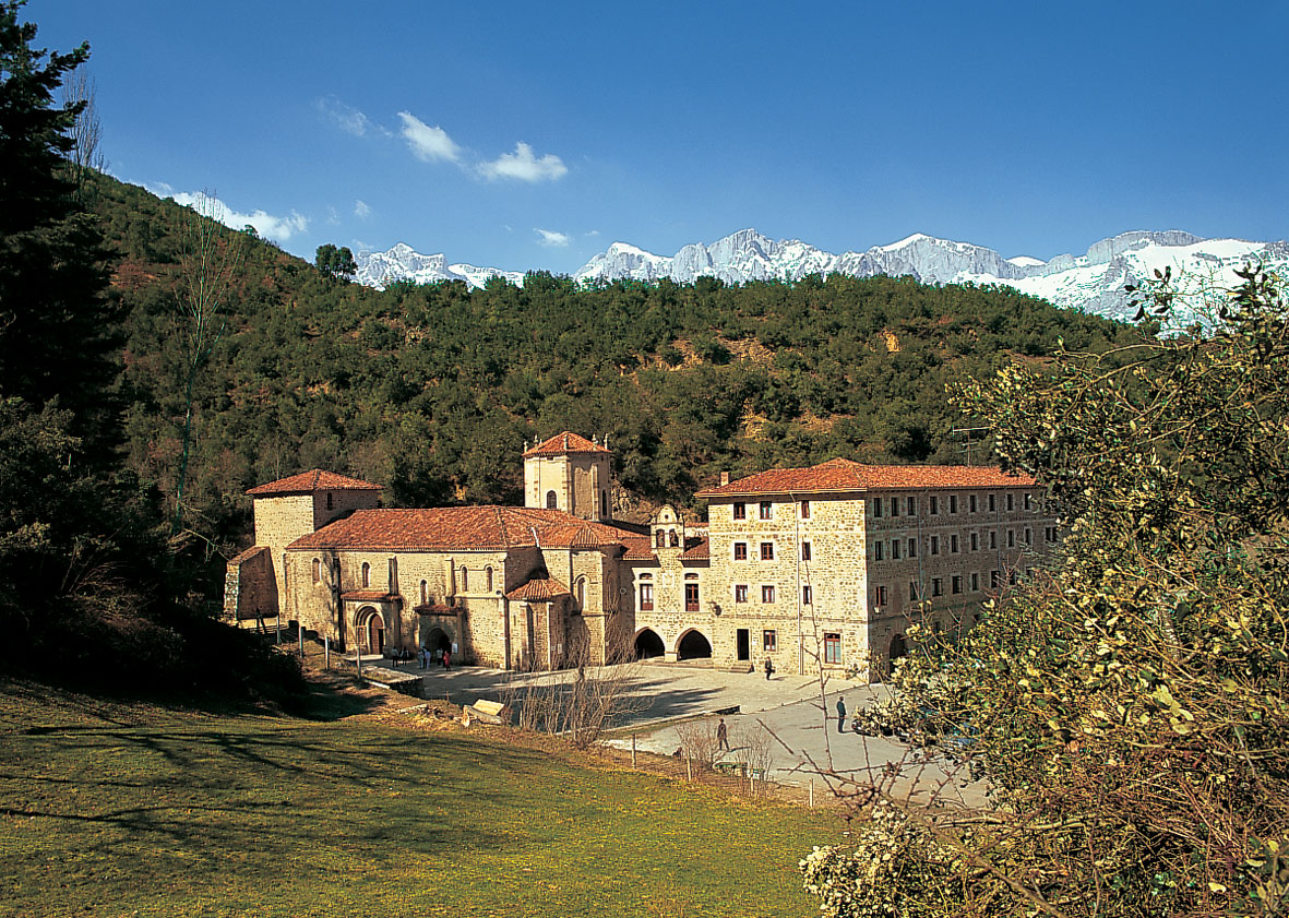 Монастырь Святого Торибио-де-Лиебана / Monasterio de Santo Toribio de Liébana