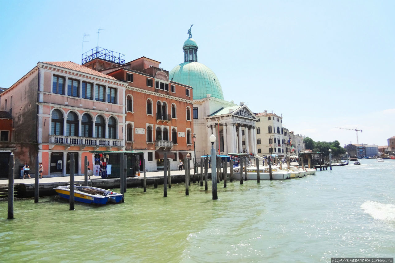 Санта-Кроче.  Настоящая Венеция Венеция, Италия