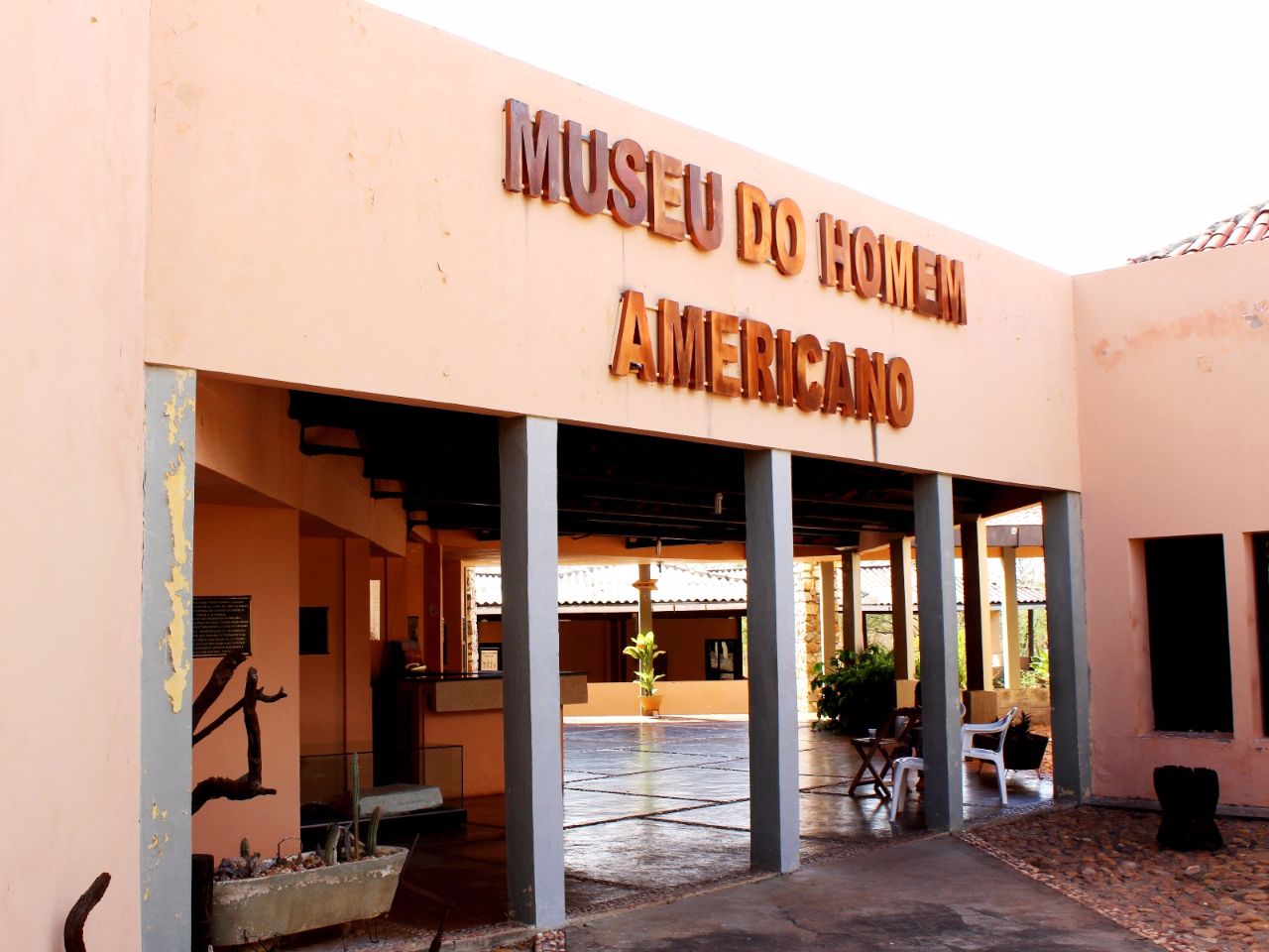 Археологический музей нацпарка Серра-да-Капивара Сан-Раймунду-Нонату, Бразилия