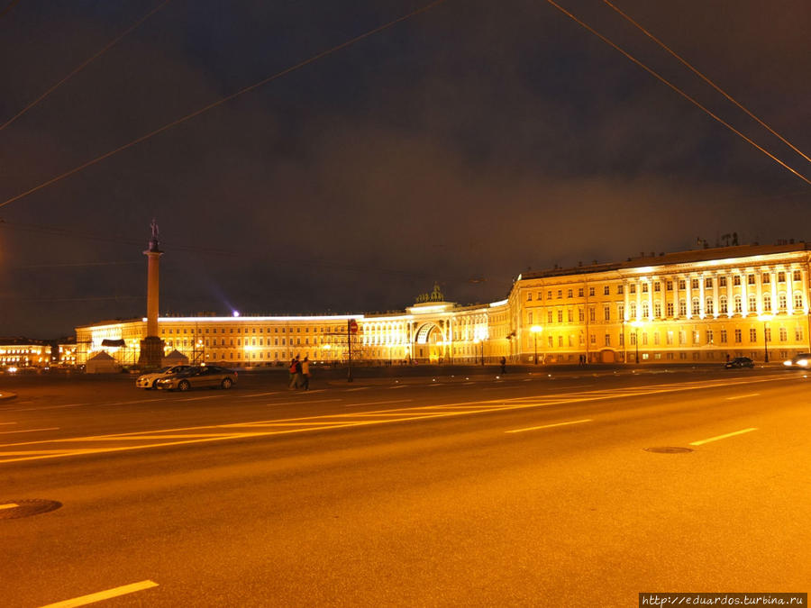 Дворцовая площадь Санкт-Петербург, Россия