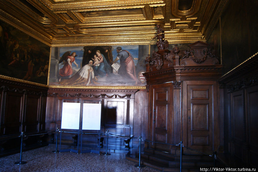 Резиденция правителей Венеции – третий взгляд внутри Венеция, Италия