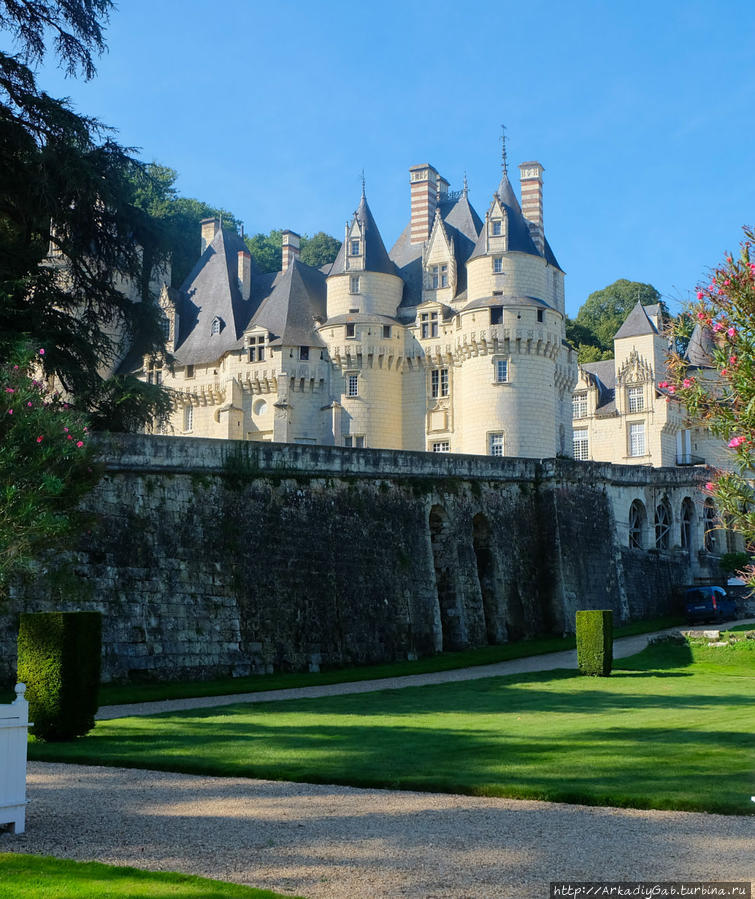 Замок юссе во франции
