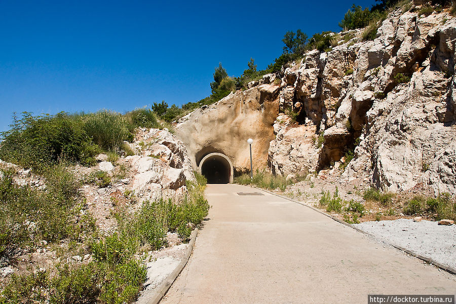 Туннель в Каменово Будва, Черногория