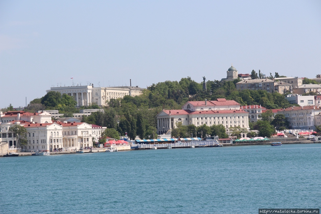 севастополь севастополь город русских моряков. севастополь центр. город севастополь регион. приморский бульвар в севастополе 2022. памятник морякам в севастополе.