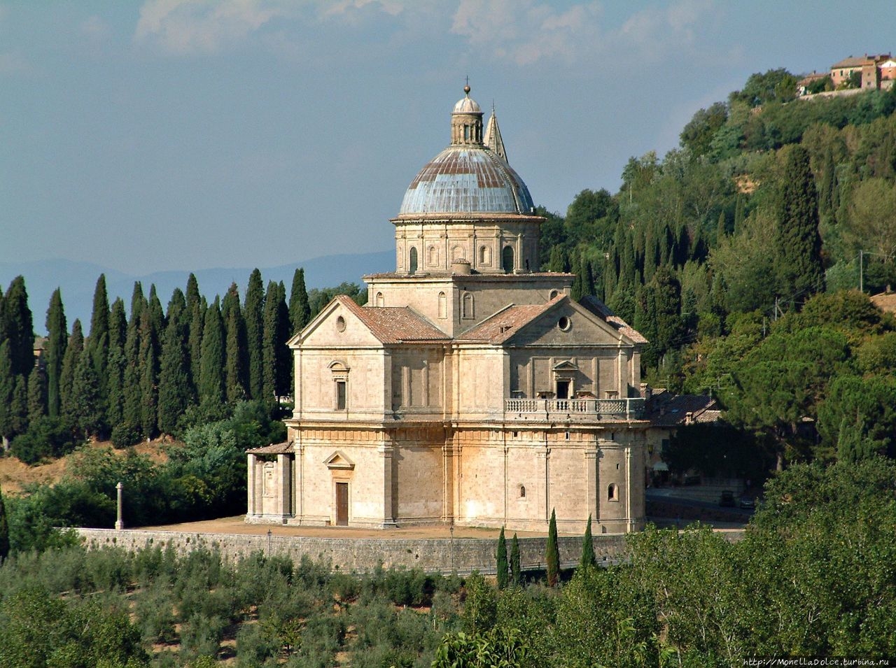 Путешествие в городе Montepulciano, июль 2020 Монтепульчано, Италия