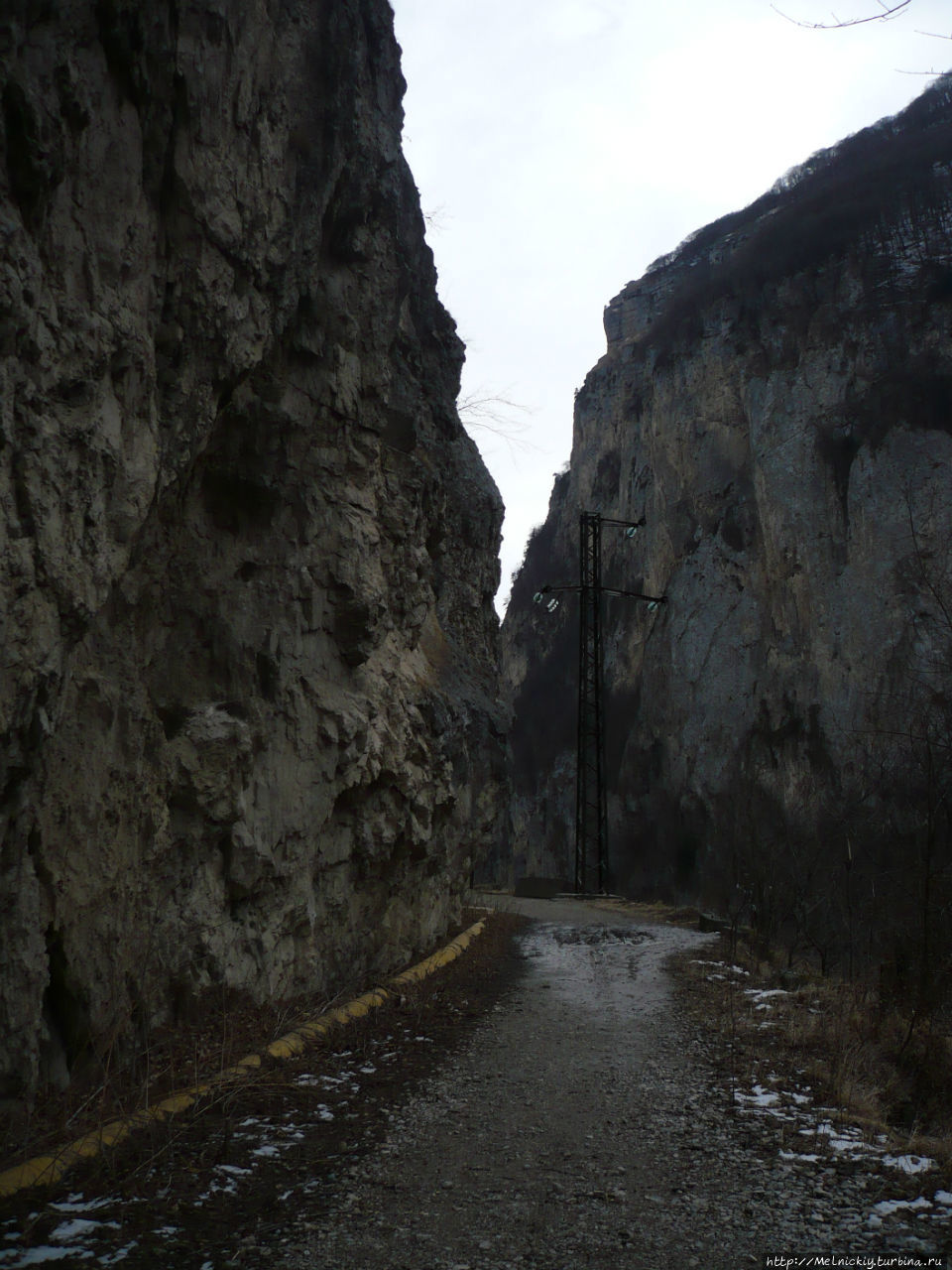 Прогулка по старой балкарской дороге Верхняя Балкария, Россия