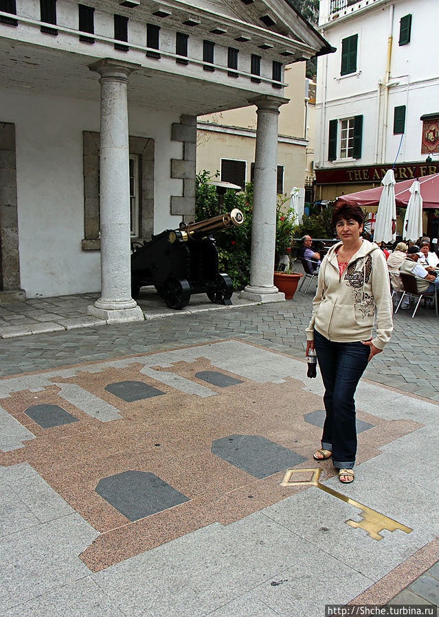 Пешеходные улицы Гибралтара Main Street и Irish Town Street Гибралтар город, Гибралтар