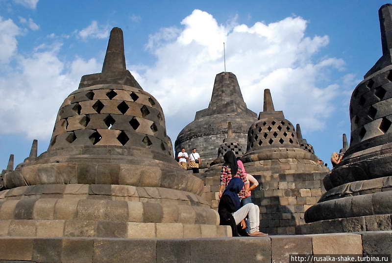 Боробудур  — раскопки Боробудур, Индонезия