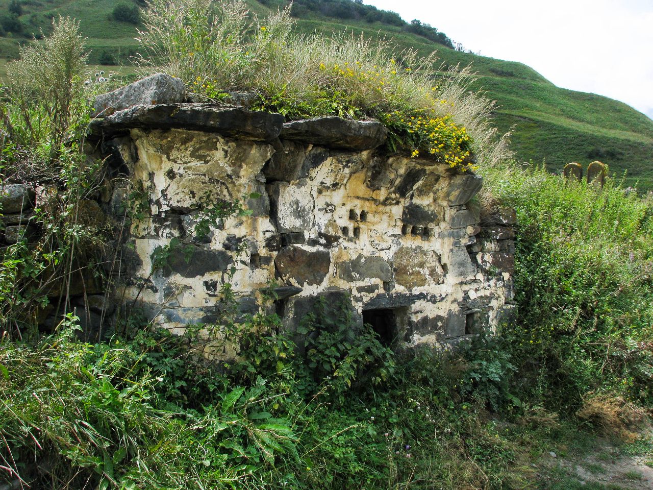 Лацский некрополь Лац, Россия