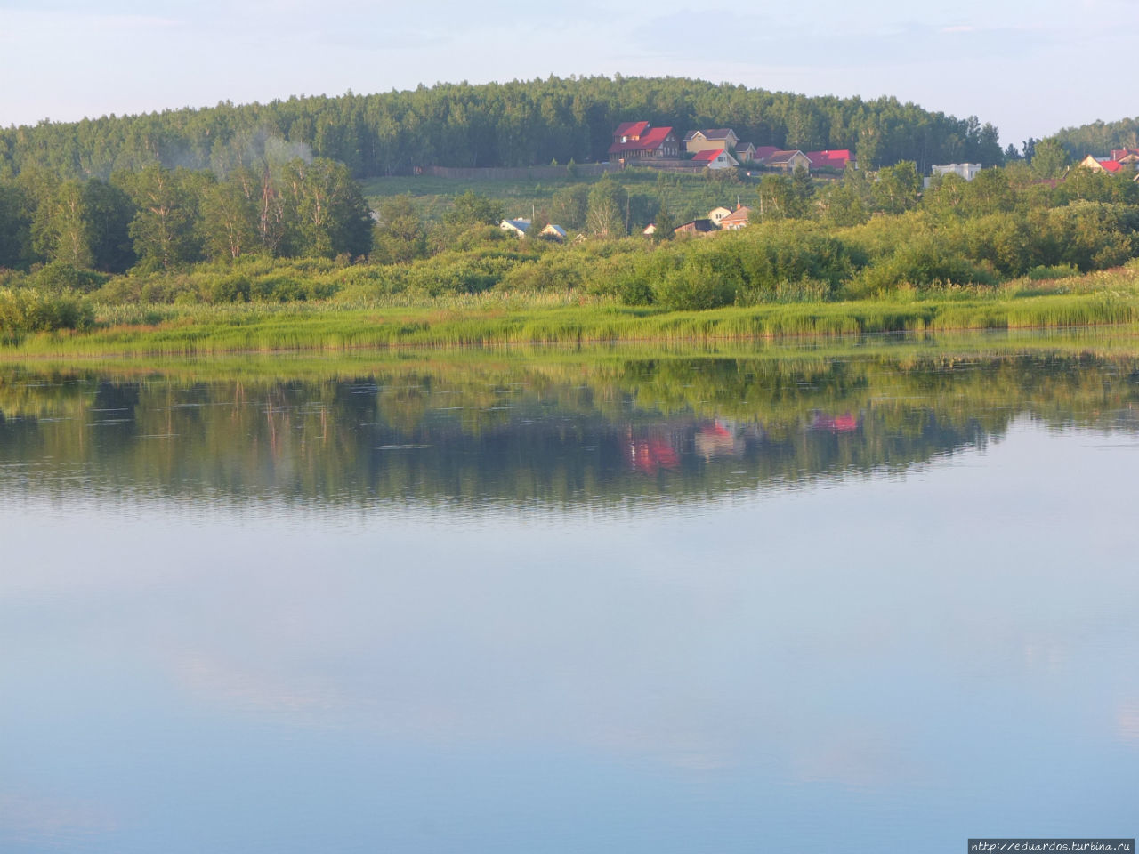 Лесное озеро на станции Минино Красноярск, Россия