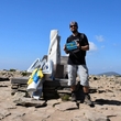 алматинский путешественник Андрей Гундарев (Алмазов) на вершине Говерла высшей точке Украины в рамках проекта 