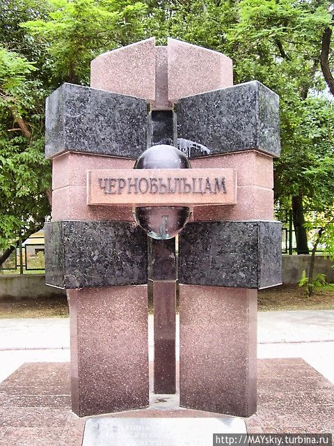 Памятники постсоветской эпохи