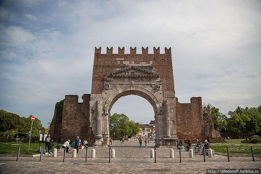 Прогулка по Римини, Италия Римини, Италия