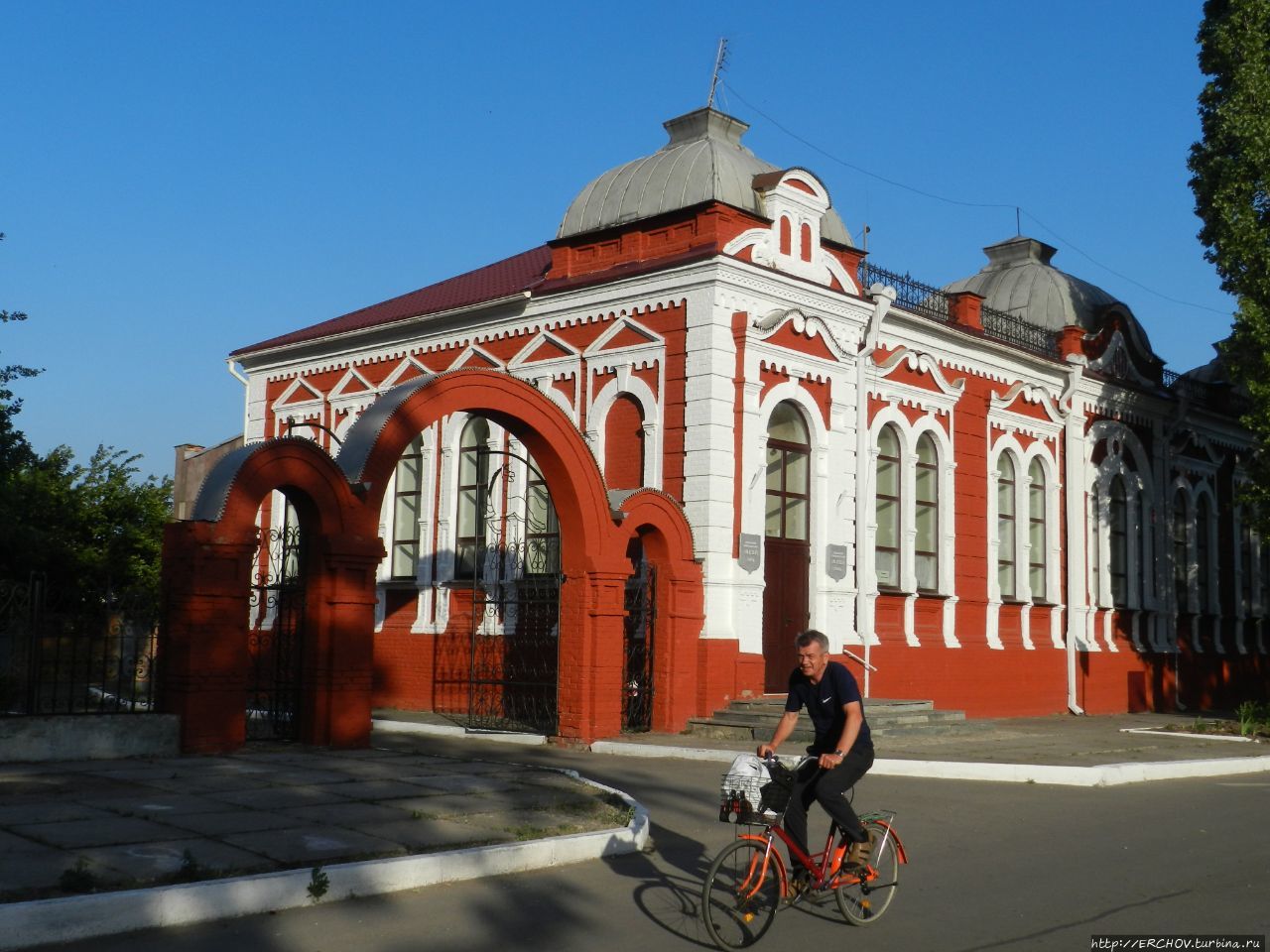 Алексей Толстой и его герои: Нестор Махно и Лев Задов Москва (город - регион), Россия