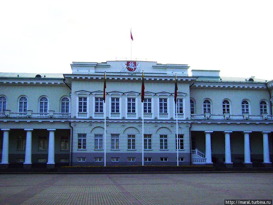 Бывший генерал-губернаторский дворец, где в июне 1812 г. император Александр I получил известие о вторжении наполеоновской армии в Россию Вильнюс, Литва