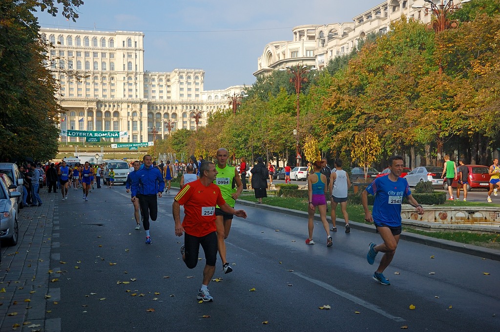 Осенняя прогулка по румынской столице Бухарест, Румыния