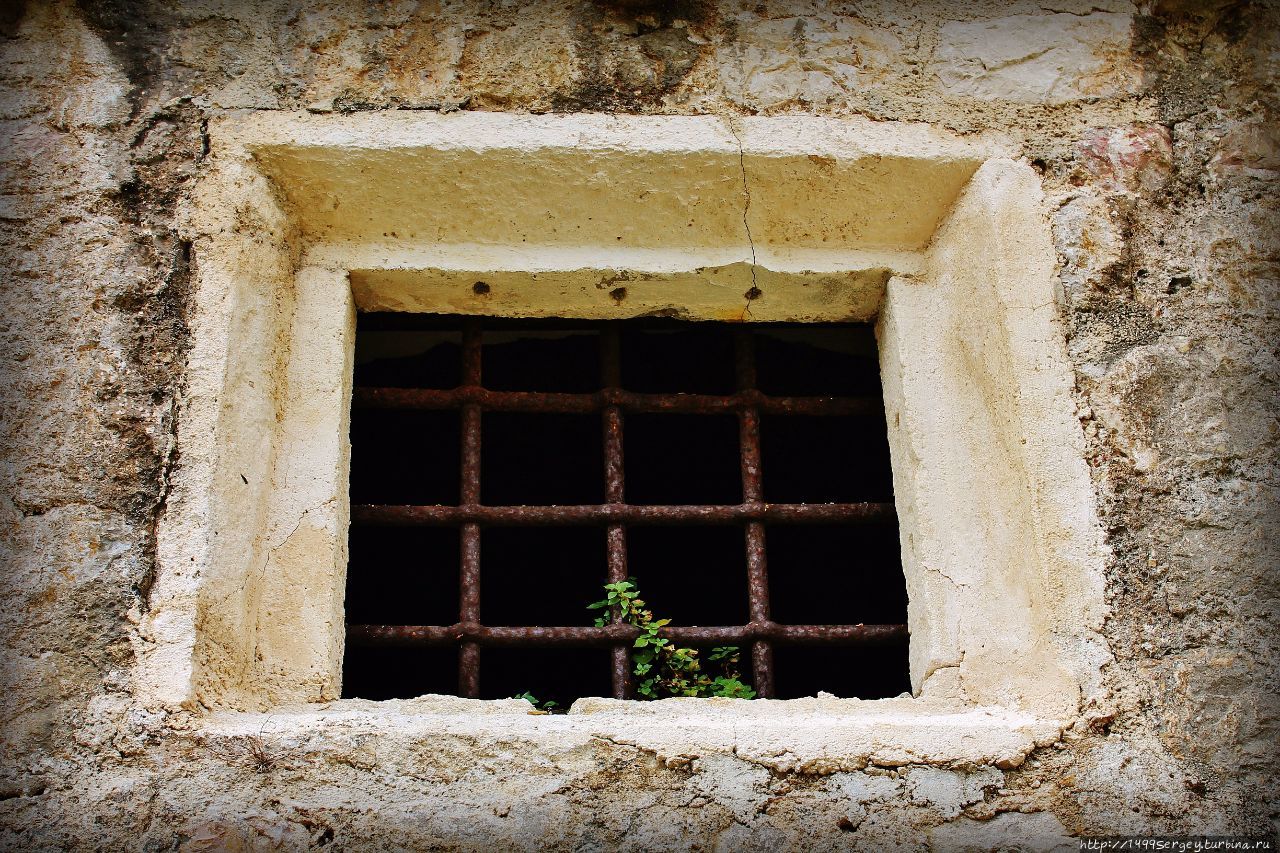 Легенды старого крыма. Черногория прчань яровица. Таллин три брата. Богадельня титовых рязань. Три сестры театр около.