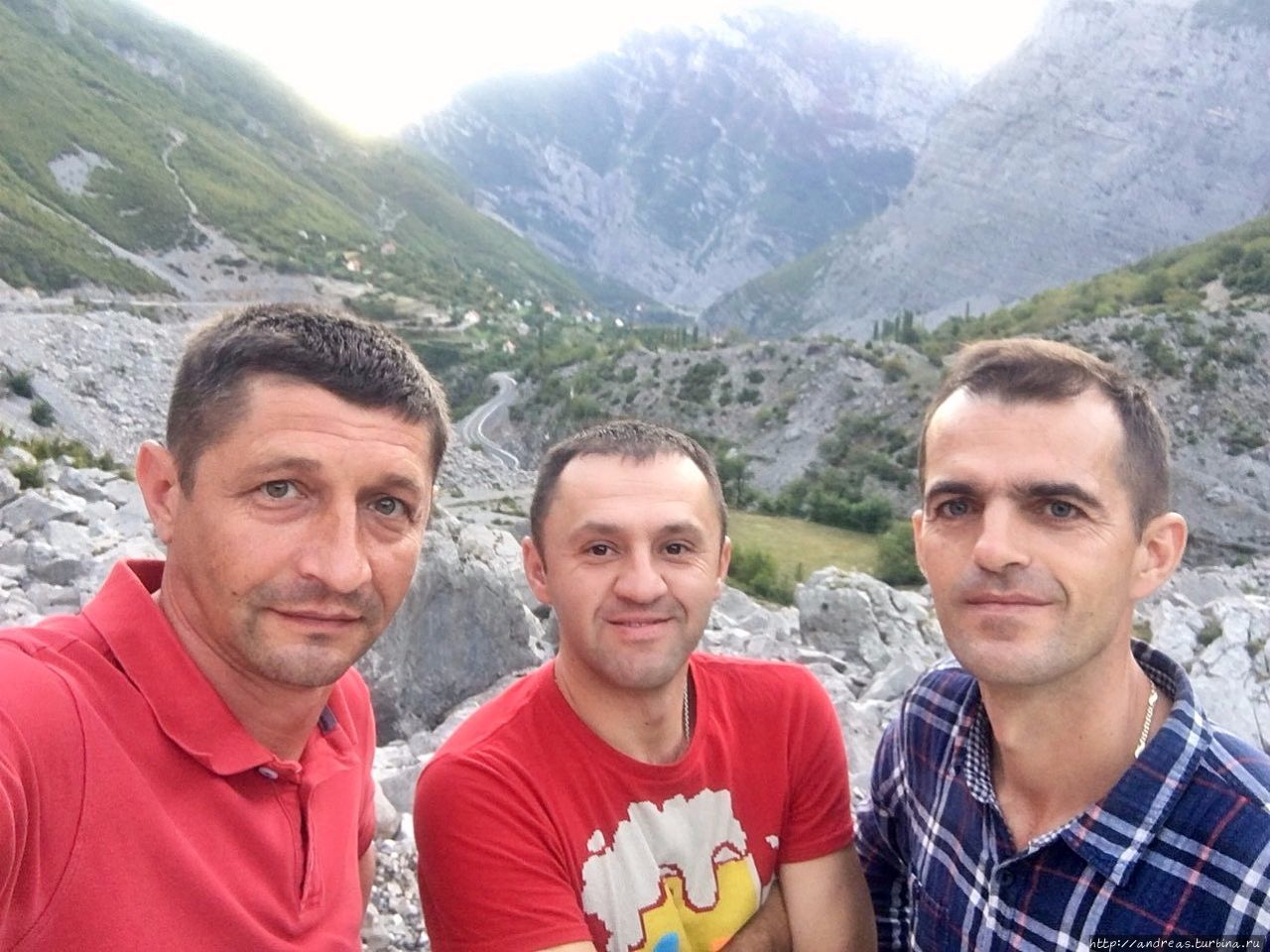 Трое на Балканах. Албания Албания